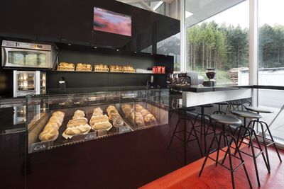 Snackvitrine in Tankstellenshop
