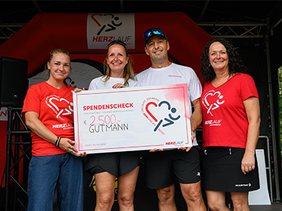Scheckübergabe unserer Spende für Herzkinder Österreich